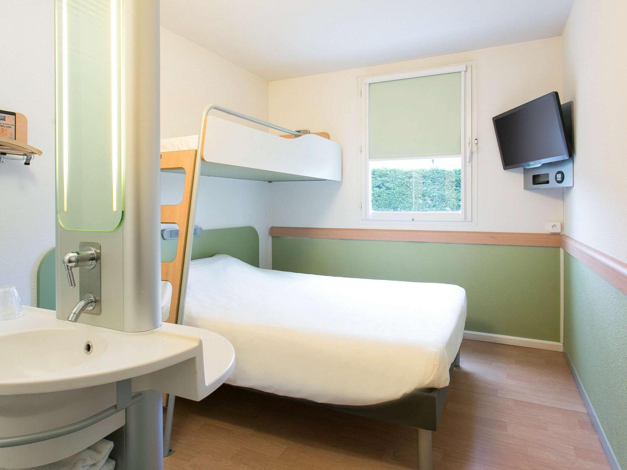 Ibis Budget Bordeaux Aeroport Mérignac Εξωτερικό φωτογραφία