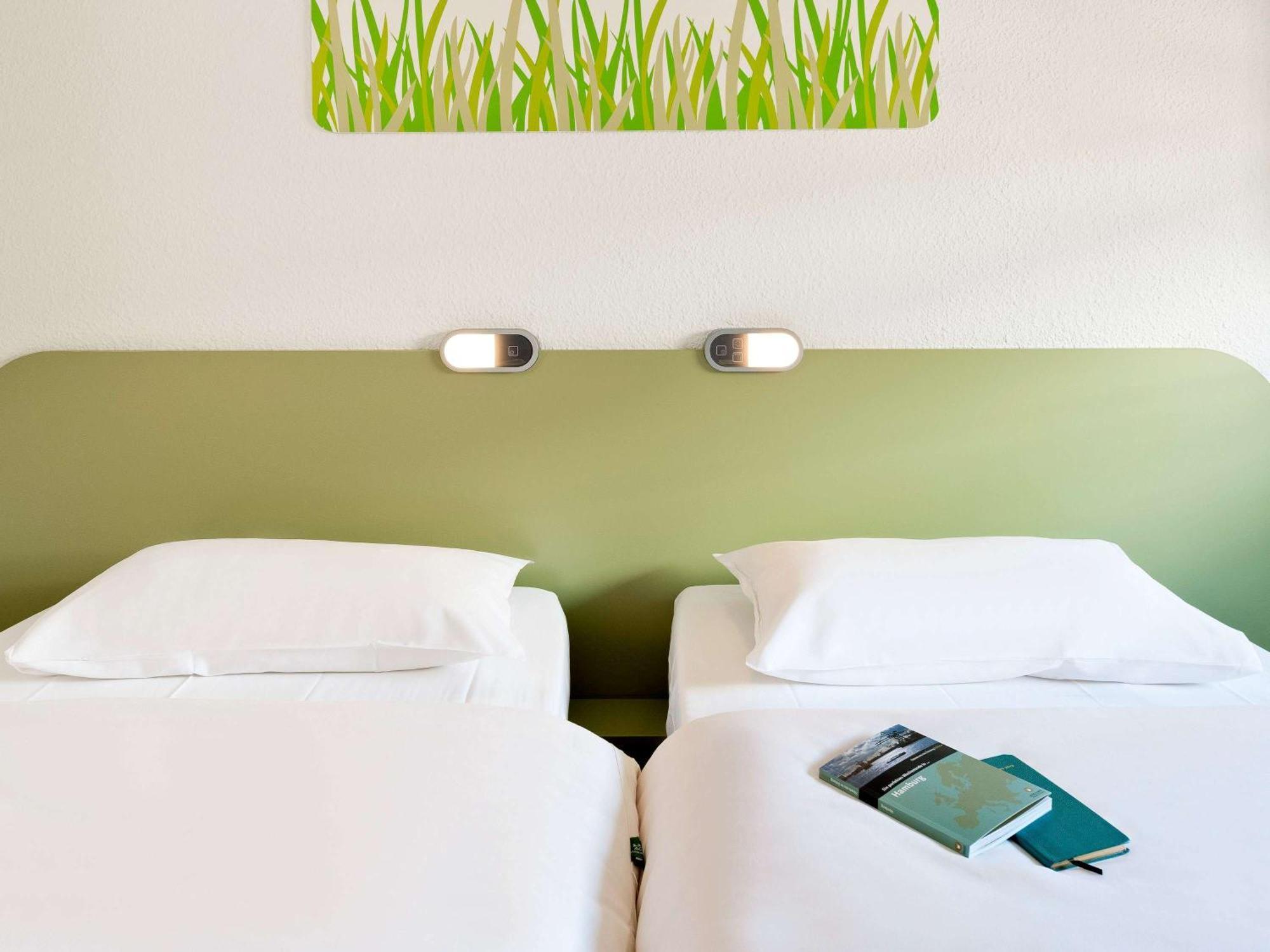 Ibis Budget Bordeaux Aeroport Mérignac Εξωτερικό φωτογραφία